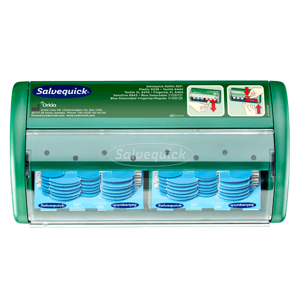 Blå spårbara plåsterautomat med refiller av plastplåster, Cederroth Akutstation. Mått B 23 x H 12 x D 5,5 cm.