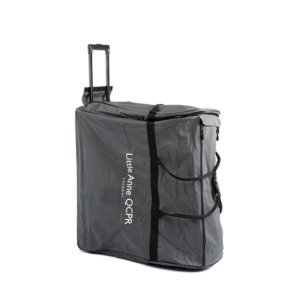 Väska för Little Anne 4-pack med hjul, designad för att rymma 4 Little Anne-dockor.